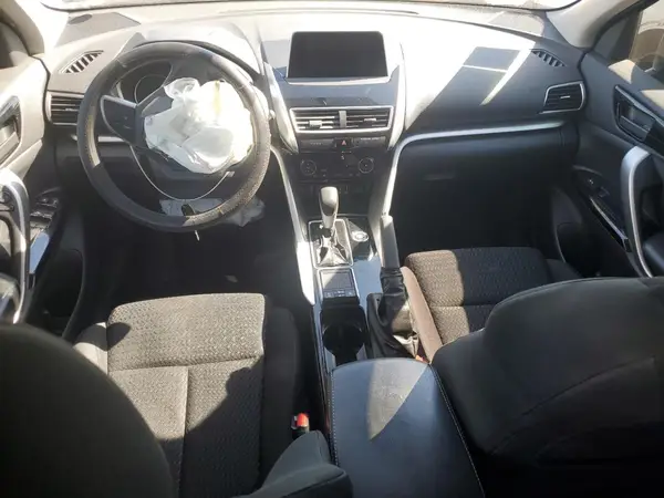 JA4AT4AA5KZ033031 2019 MITSUBISHI ECLIPSE CROSS - Image 8