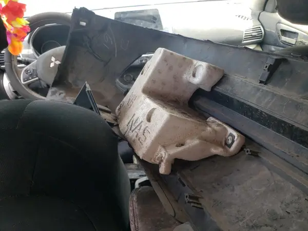 JA4AT4AA5KZ052372 2019 MITSUBISHI ECLIPSE CROSS - Image 8