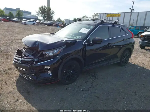 JA4AT4AA5LZ008261 2020 MITSUBISHI ECLIPSE CROSS - Image 2