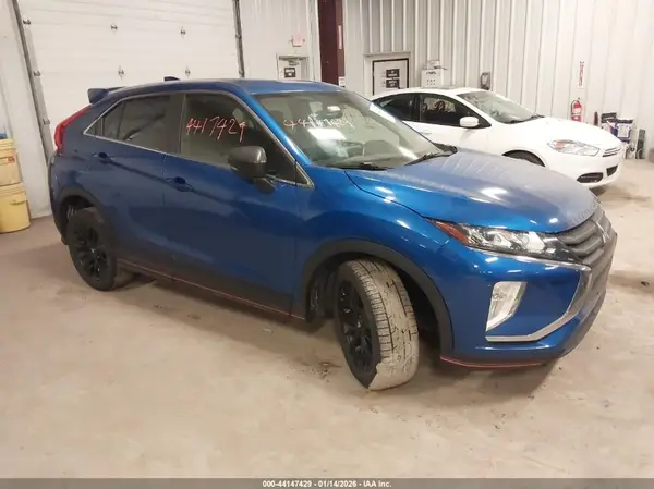 JA4AT4AA5LZ009619 2020 MITSUBISHI ECLIPSE CROSS - Image 1