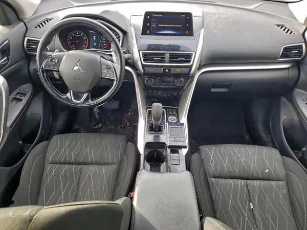 JA4AT4AA6JZ615556 2018 MITSUBISHI ECLIPSE CROSS - Image 8