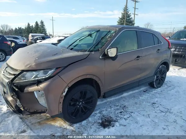 JA4AT4AA6KZ023334 2019 MITSUBISHI ECLIPSE CROSS - Image 2