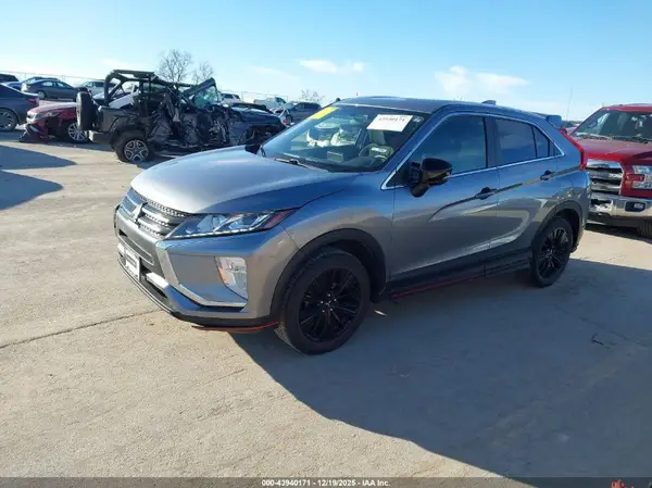 JA4AT4AA6KZ032986 2019 MITSUBISHI ECLIPSE CROSS - Image 2