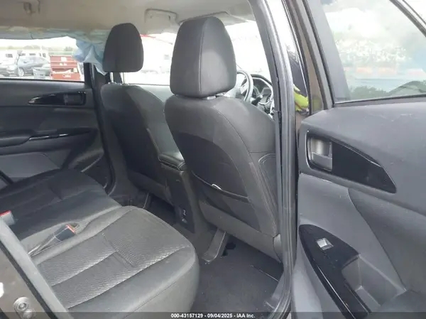 JA4AT4AA6LZ000816 2020 MITSUBISHI ECLIPSE CROSS - Image 8