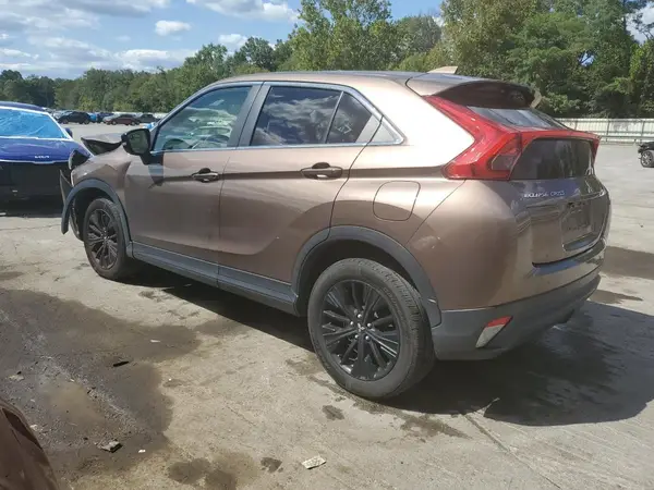 JA4AT4AA6LZ002212 2020 MITSUBISHI ECLIPSE CROSS - Image 2