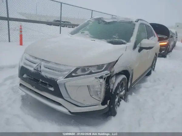 JA4AT4AA6LZ611221 2020 MITSUBISHI ECLIPSE CROSS - Image 2