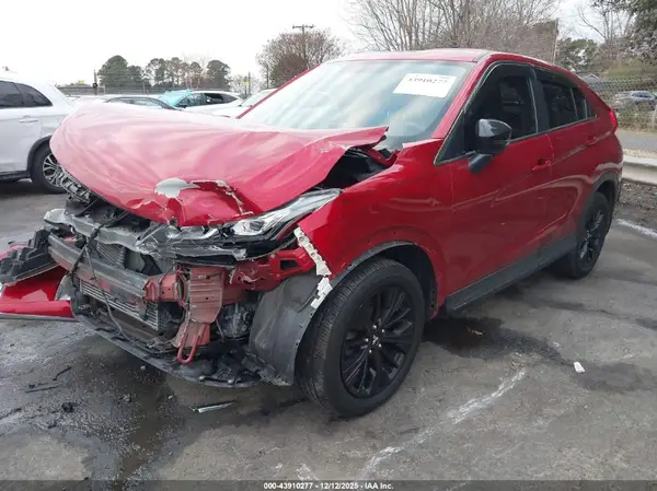 JA4AT4AA7JZ045320 2018 MITSUBISHI ECLIPSE CROSS - Image 2