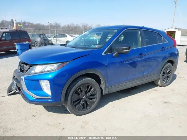 JA4AT4AA7JZ045891 2018 MITSUBISHI ECLIPSE CROSS - Image 2