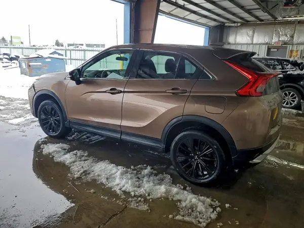 JA4AT4AA7JZ046474 2018 MITSUBISHI ECLIPSE CROSS - Image 2