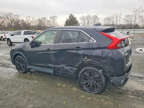 JA4AT4AA7JZ068636 2018 MITSUBISHI ECLIPSE CROSS - Image 2
