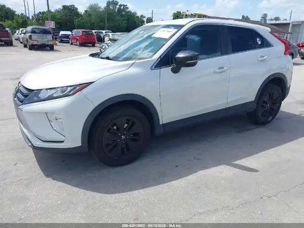 JA4AT4AA7KZ001889 2019 MITSUBISHI ECLIPSE CROSS - Image 2