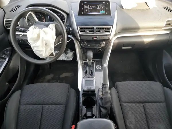 JA4AT4AA7KZ020104 2019 MITSUBISHI ECLIPSE CROSS - Image 8