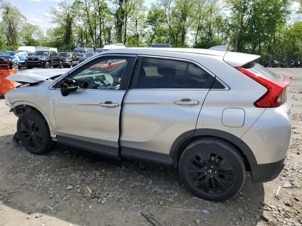 JA4AT4AA7LZ017334 2020 MITSUBISHI ECLIPSE CROSS - Image 2