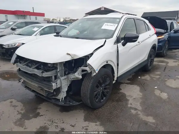 JA4AT4AA7LZ027829 2020 MITSUBISHI ECLIPSE CROSS - Image 2
