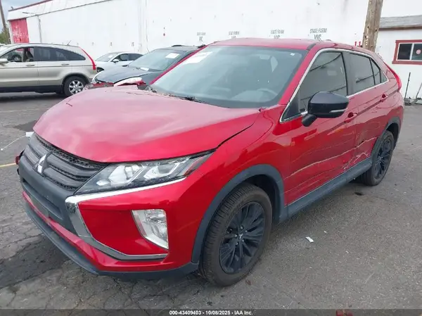 JA4AT4AA8JZ047147 2018 MITSUBISHI ECLIPSE CROSS - Image 2