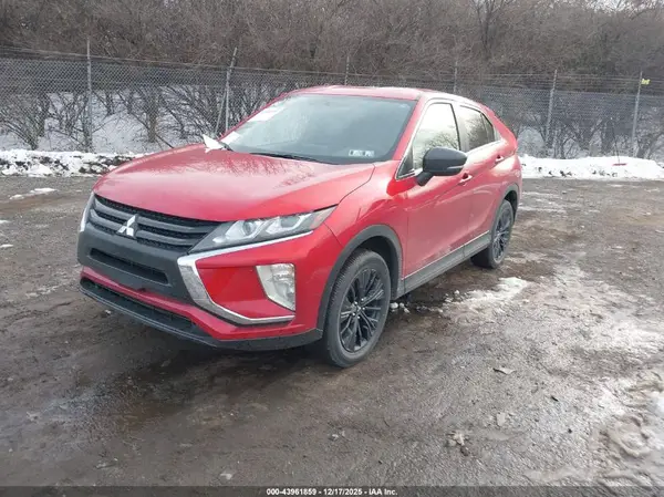 JA4AT4AA8JZ060965 2018 MITSUBISHI ECLIPSE CROSS - Image 2