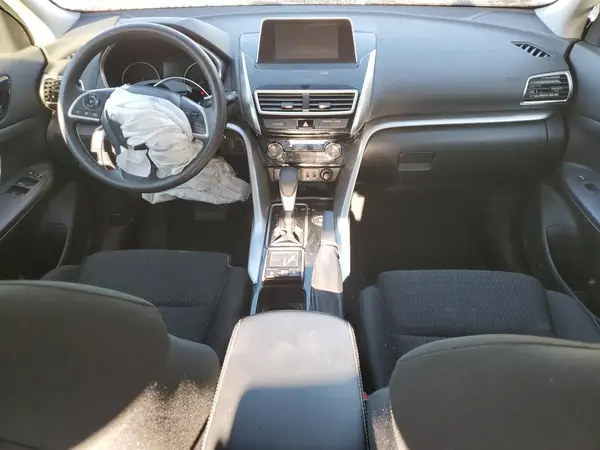 JA4AT4AA8JZ065518 2018 MITSUBISHI ECLIPSE CROSS - Image 8