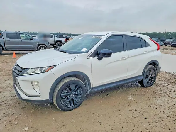JA4AT4AA8JZ069195 2018 MITSUBISHI ECLIPSE CROSS - Image 1