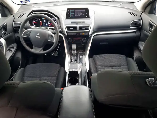 JA4AT4AA8JZ069195 2018 MITSUBISHI ECLIPSE CROSS - Image 8