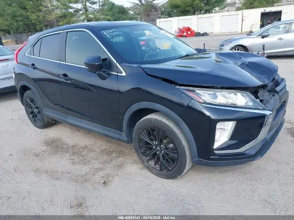 JA4AT4AA8KZ002985 2019 MITSUBISHI ECLIPSE CROSS - Image 1