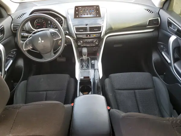JA4AT4AA9JZ056066 2018 MITSUBISHI ECLIPSE CROSS - Image 8