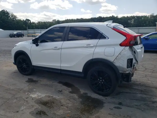 JA4AT4AA9JZ067682 2018 MITSUBISHI ECLIPSE CROSS - Image 2