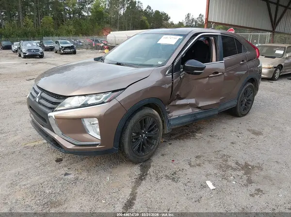 JA4AT4AA9JZ068296 2018 MITSUBISHI ECLIPSE CROSS - Image 2