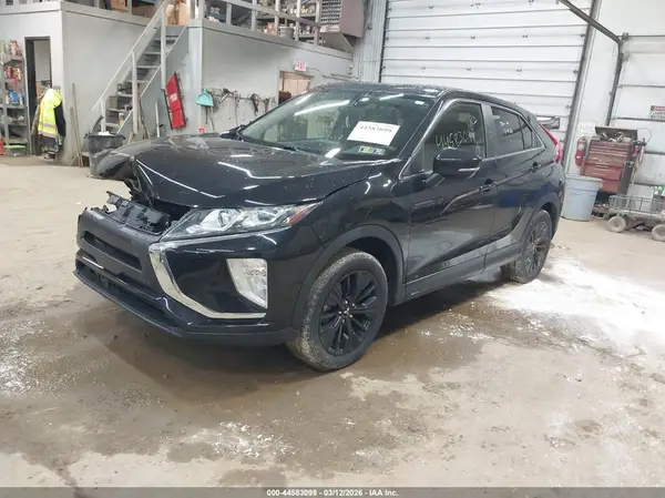 JA4AT4AA9KZ002512 2019 MITSUBISHI ECLIPSE CROSS - Image 2