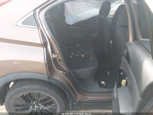 JA4AT4AA9KZ022257 2019 MITSUBISHI ECLIPSE CROSS - Image 8