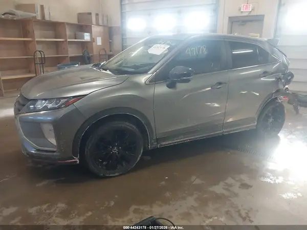 JA4AT4AA9KZ030732 2019 MITSUBISHI ECLIPSE CROSS - Image 2
