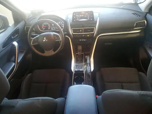 JA4AT4AAXJZ043634 2018 MITSUBISHI ECLIPSE CROSS - Image 8
