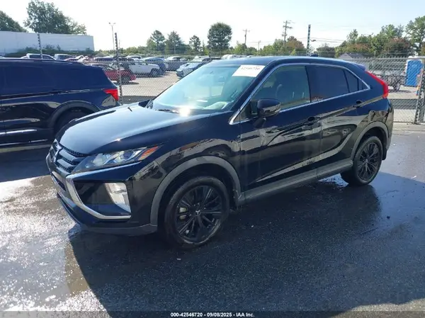 JA4AT4AAXJZ044377 2018 MITSUBISHI ECLIPSE CROSS - Image 2