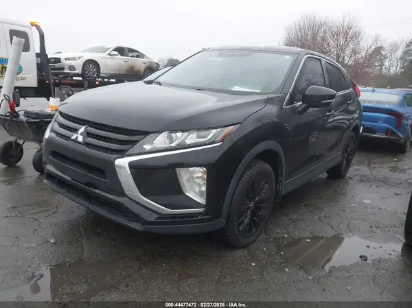 JA4AT4AAXJZ044380 2018 MITSUBISHI ECLIPSE CROSS - Image 2