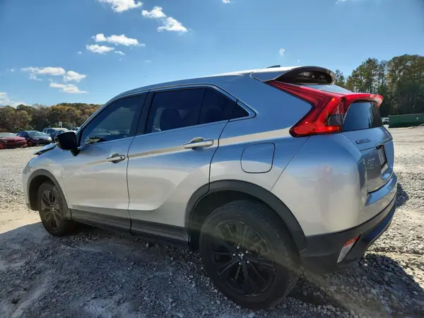 JA4AT4AAXJZ045559 2018 MITSUBISHI ECLIPSE CROSS - Image 2
