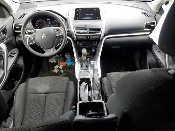 JA4AT4AAXJZ050227 2018 MITSUBISHI ECLIPSE CROSS - Image 8