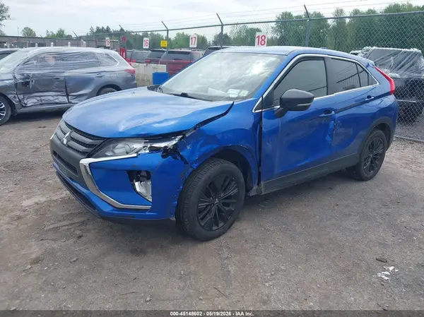 JA4AT4AAXJZ065858 2018 MITSUBISHI ECLIPSE CROSS - Image 2