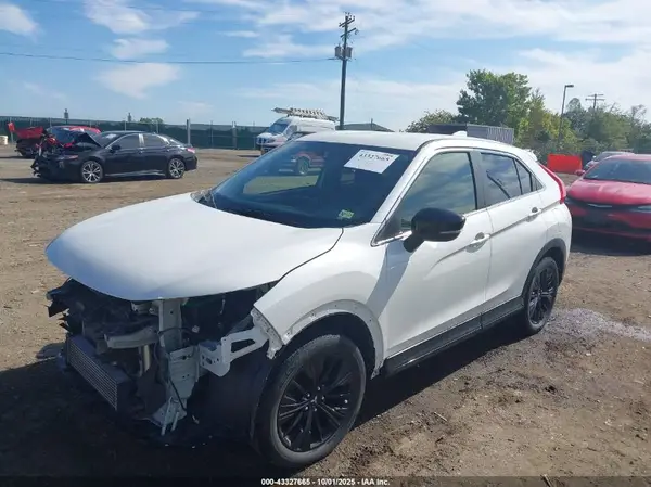 JA4AT4AAXKZ001594 2019 MITSUBISHI ECLIPSE CROSS - Image 2