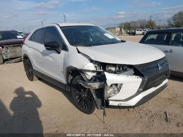 JA4AT4AAXKZ010134 2019 MITSUBISHI ECLIPSE CROSS - Image 1