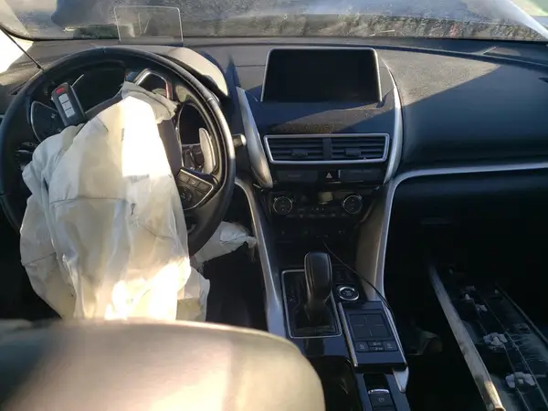 JA4AT4AAXKZ600236 2019 MITSUBISHI ECLIPSE CROSS - Image 8