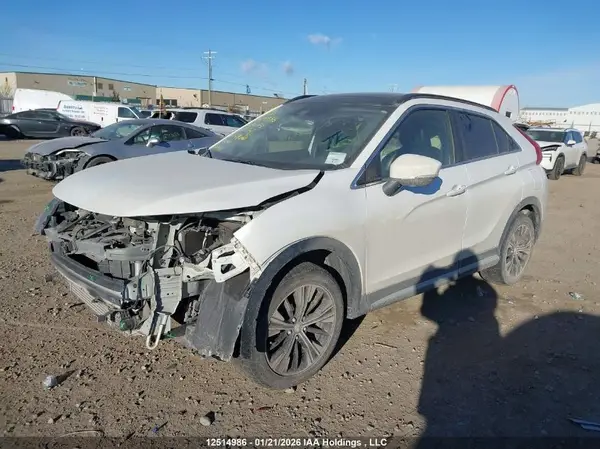 JA4AT4AAXKZ602777 2019 MITSUBISHI ECLIPSE CROSS - Image 2