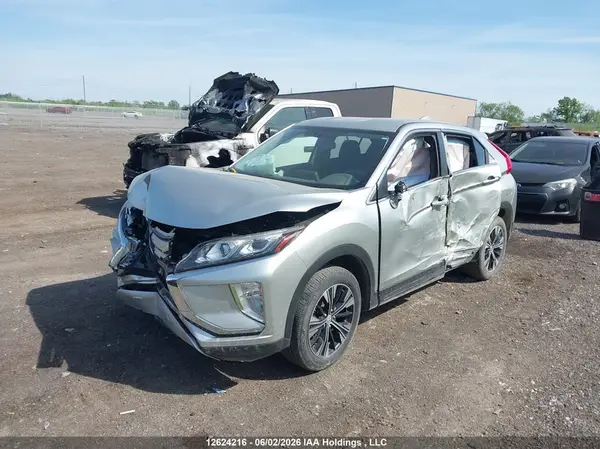 JA4AT4AAXLZ606409 2020 MITSUBISHI ECLIPSE CROSS - Image 2