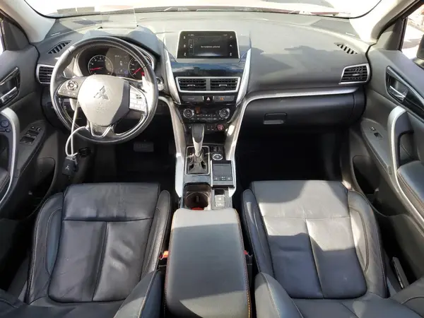 JA4AT5AA0JZ039050 2018 MITSUBISHI ECLIPSE CROSS - Image 8