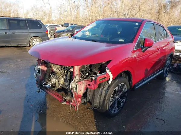 JA4AT5AA0JZ041753 2018 MITSUBISHI ECLIPSE CROSS - Image 2