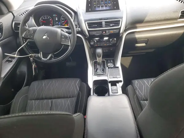 JA4AT5AA0JZ043664 2018 MITSUBISHI ECLIPSE CROSS - Image 8