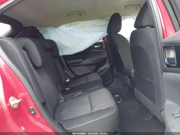 JA4AT5AA0JZ044782 2018 MITSUBISHI ECLIPSE CROSS - Image 8