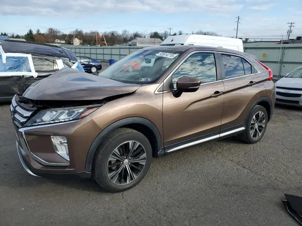 JA4AT5AA0JZ068483 2018 MITSUBISHI ECLIPSE CROSS - Image 1