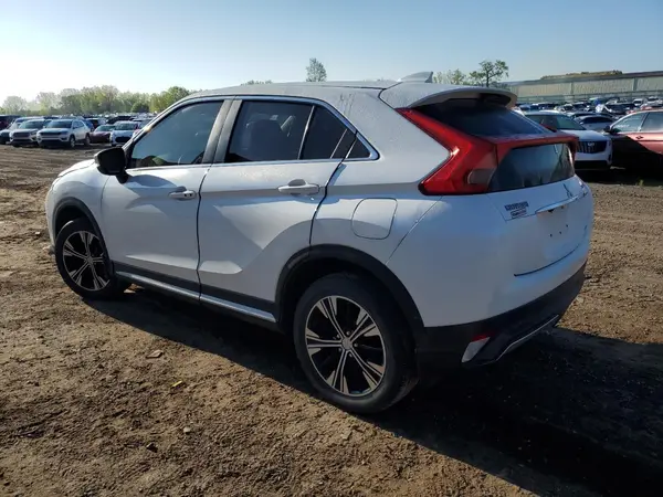 JA4AT5AA0JZ070721 2018 MITSUBISHI ECLIPSE CROSS - Image 2