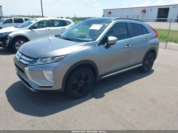 JA4AT5AA0KZ018443 2019 MITSUBISHI ECLIPSE CROSS - Image 2