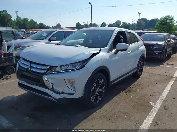 JA4AT5AA0KZ019978 2019 MITSUBISHI ECLIPSE CROSS - Image 2