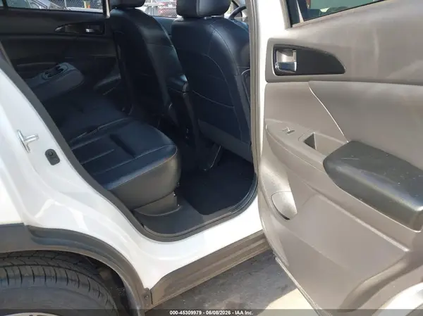 JA4AT5AA0KZ019978 2019 MITSUBISHI ECLIPSE CROSS - Image 8